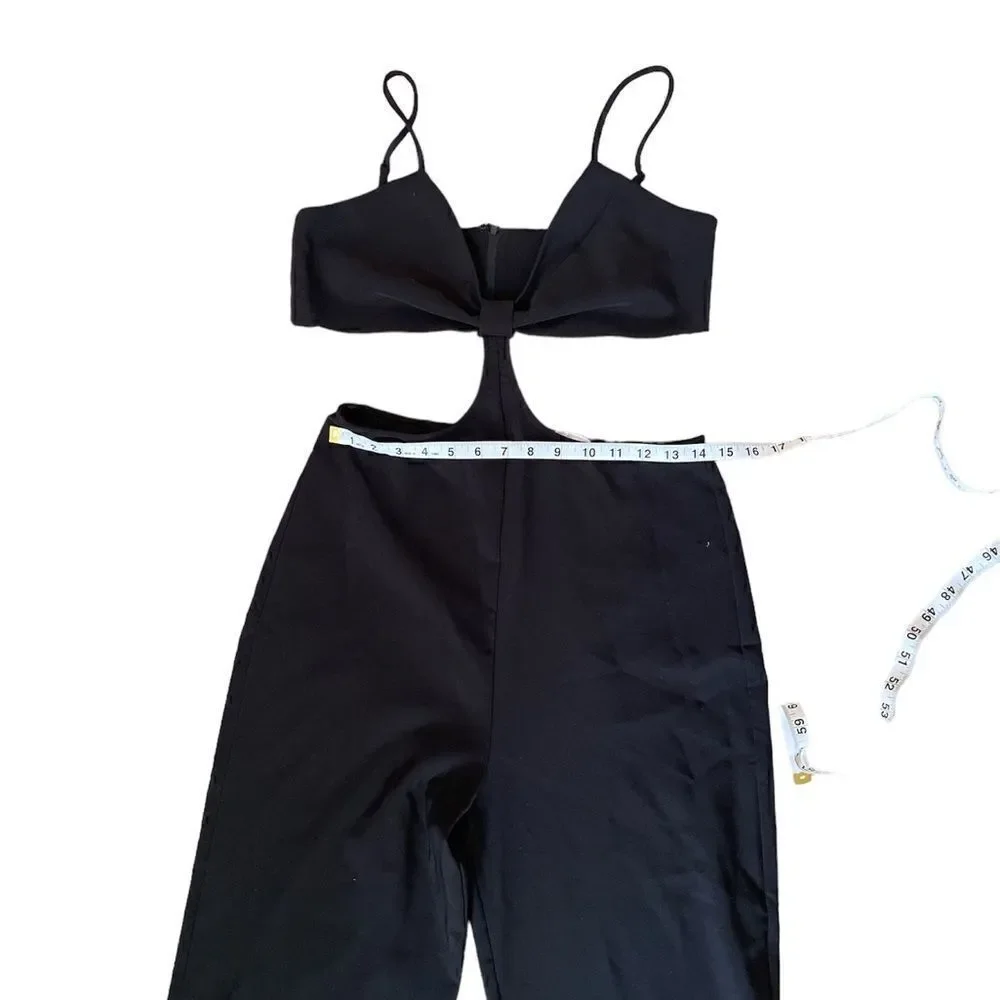 Socialite cutout wide